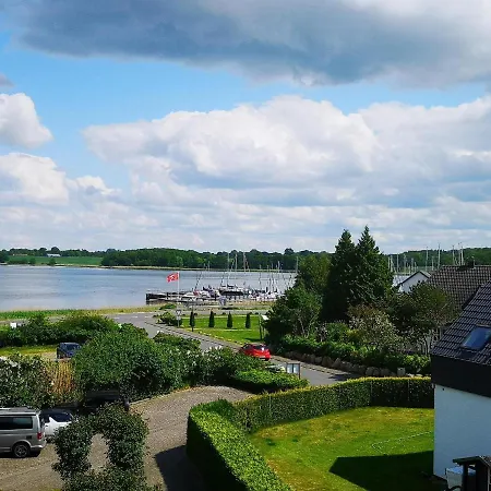 Ferienwohnung Marina Apartment Lindaunis